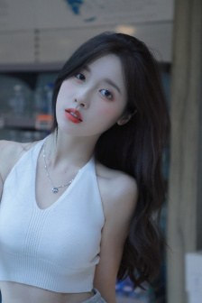 深田咏美的职业是什么